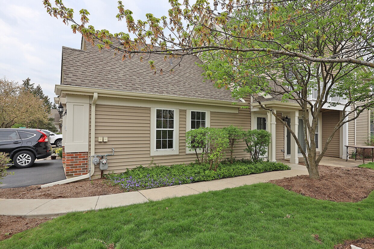 Primary Photo - 1078 Talbots Ln