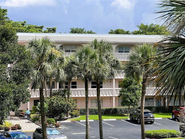 Building Photo - 2002 Granada Dr