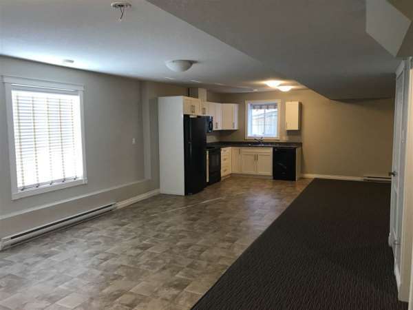 Building Photo - 10704-10109 109 St