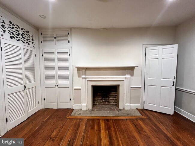 Foto del edificio - 512 Caroline St