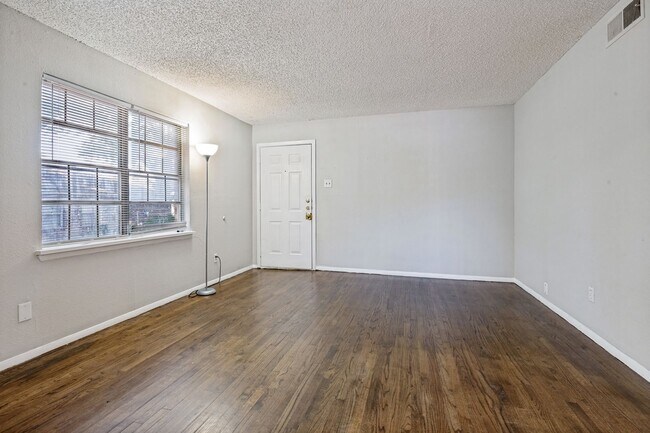 Building Photo - 7923 Millstone Dr