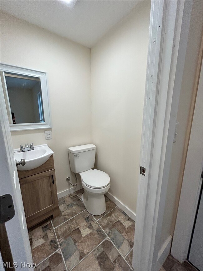 Foto del edificio - 316 Henry Ave