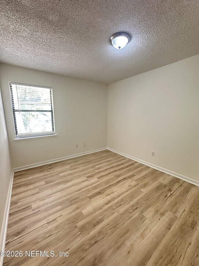 Foto del edificio - 4790 Cinnamon Fern Dr
