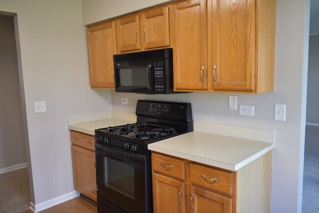 Foto del edificio - 250 Spring Point Dr