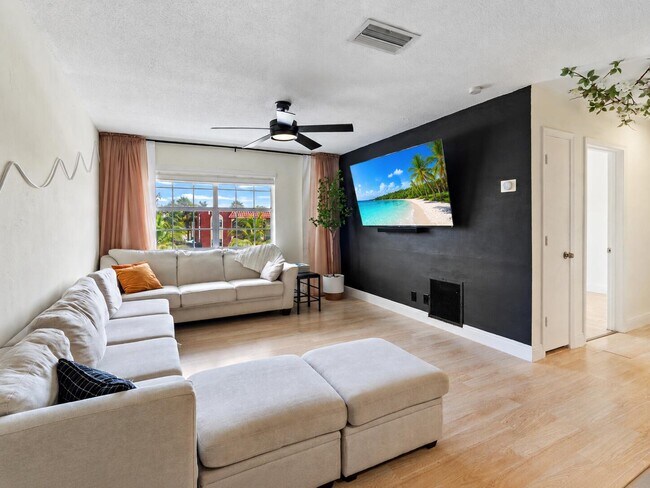 Foto del edificio - 299 SW 7th St