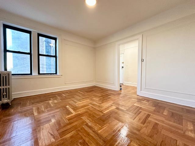 Foto del edificio - 1 bedroom in BRONX NY 10461