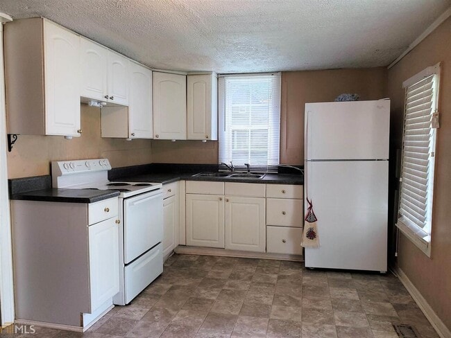 Building Photo - 339 Mahaffey St