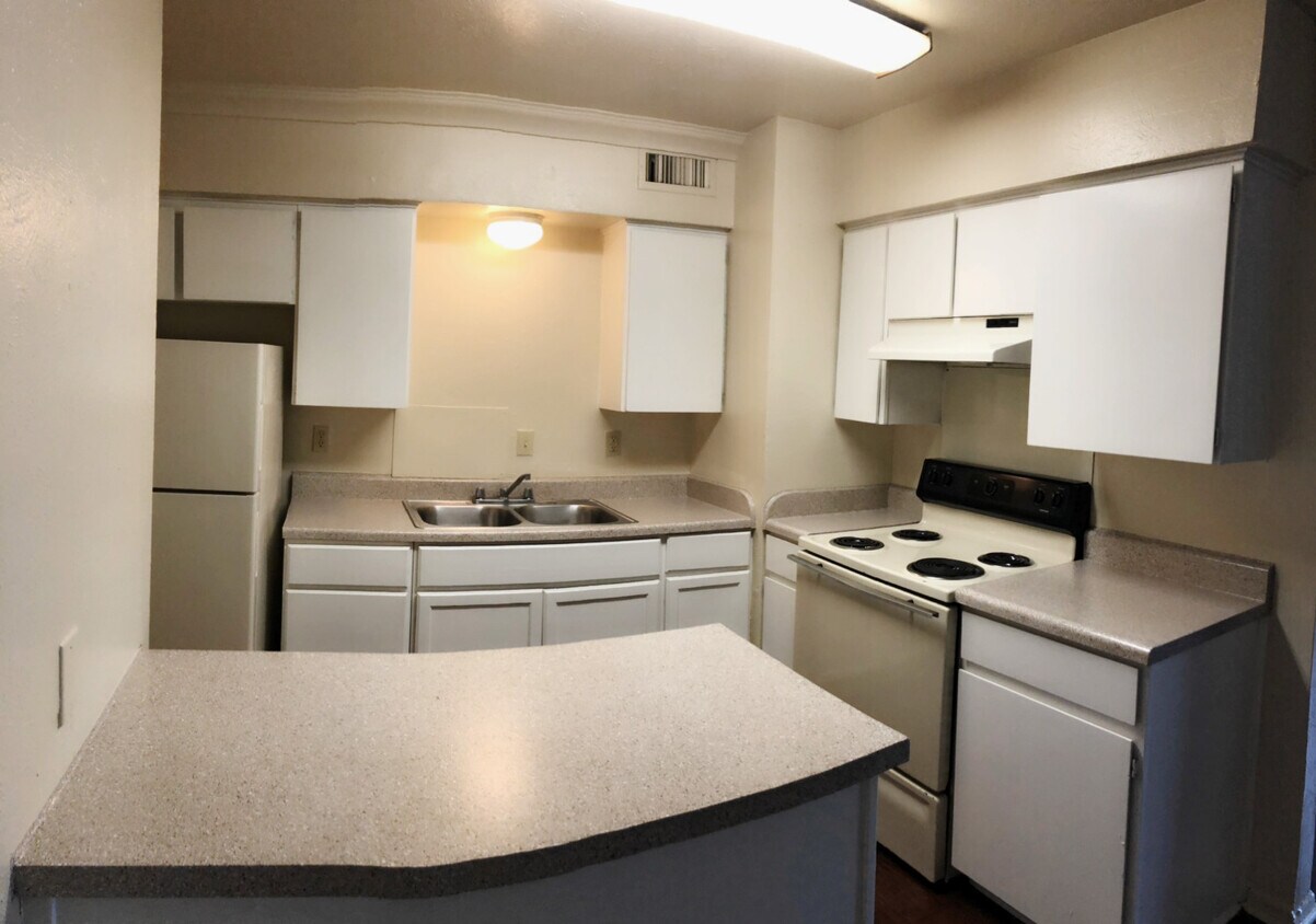 Park Grove Square Apartments 2957 Park Square Dr Irving, TX