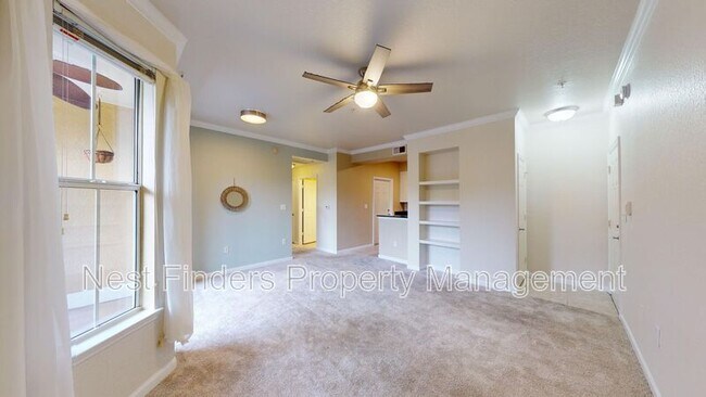 Foto del edificio - 8539 Gate Pkwy W