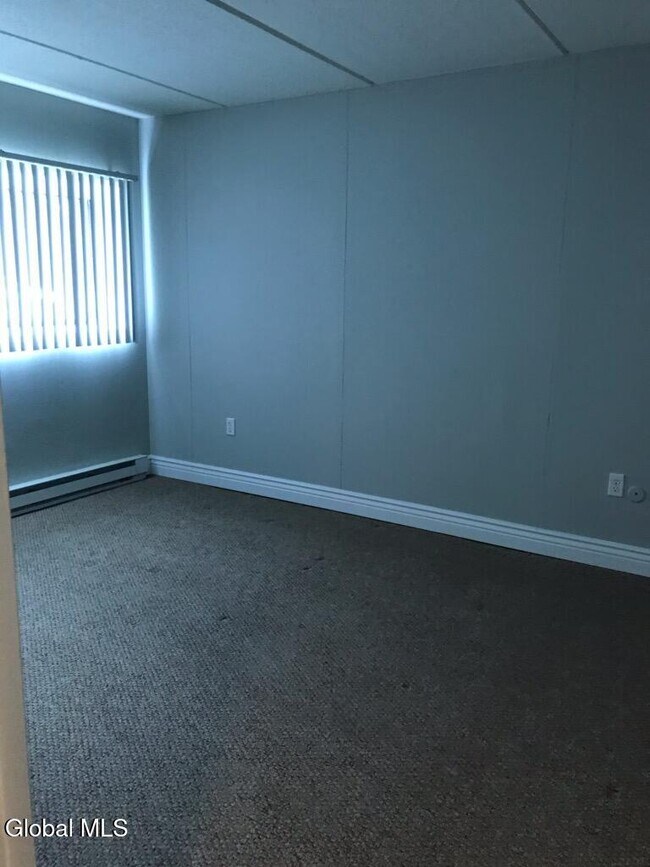 Foto del edificio - 82 Crescent St