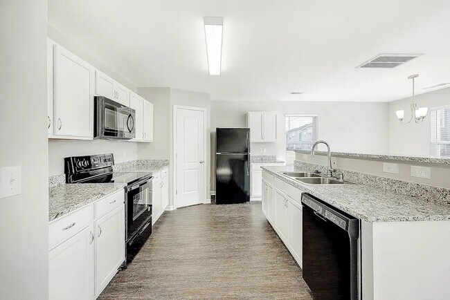 Foto del edificio - 7381 Mockingbird Trail