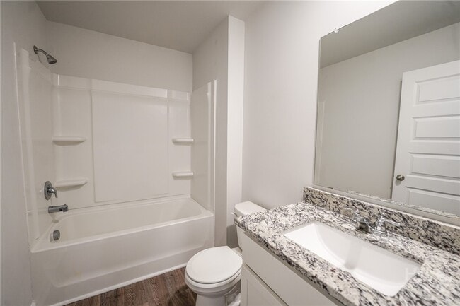 Building Photo - 412 Coconut Dr