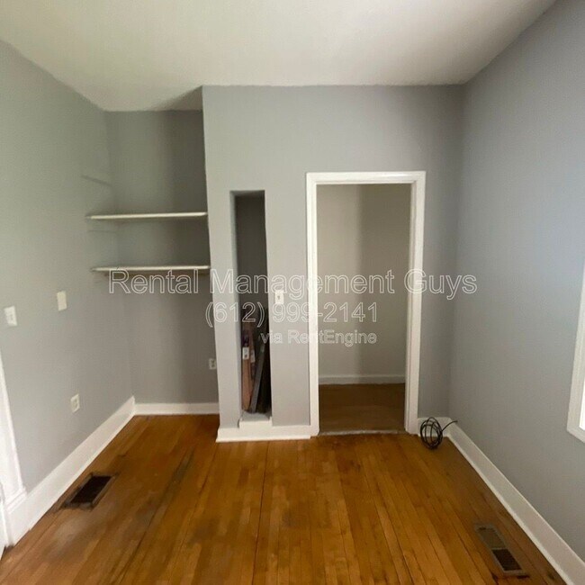 Foto del edificio - 2931 N Bryant Ave