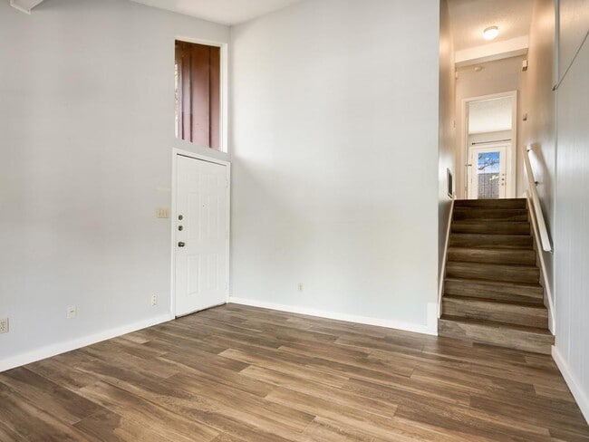 Building Photo - 2606 Carnarvon Ln