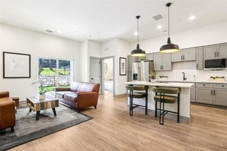 Building Photo - 2450 Wickersham Ln