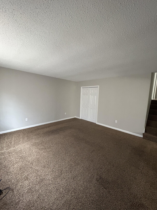 Foto del edificio - 208 Ridgewood Ave