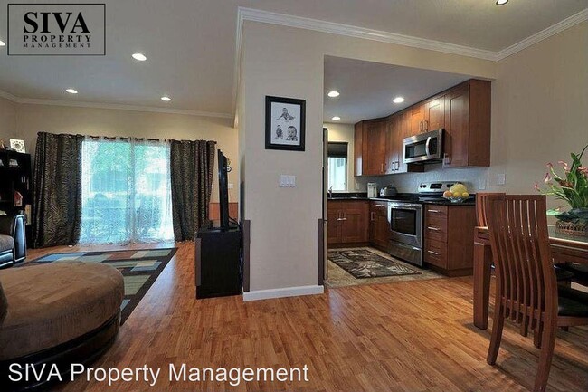 Building Photo - 2 br, 2 bath House - 1076 Cedar Gables Drive