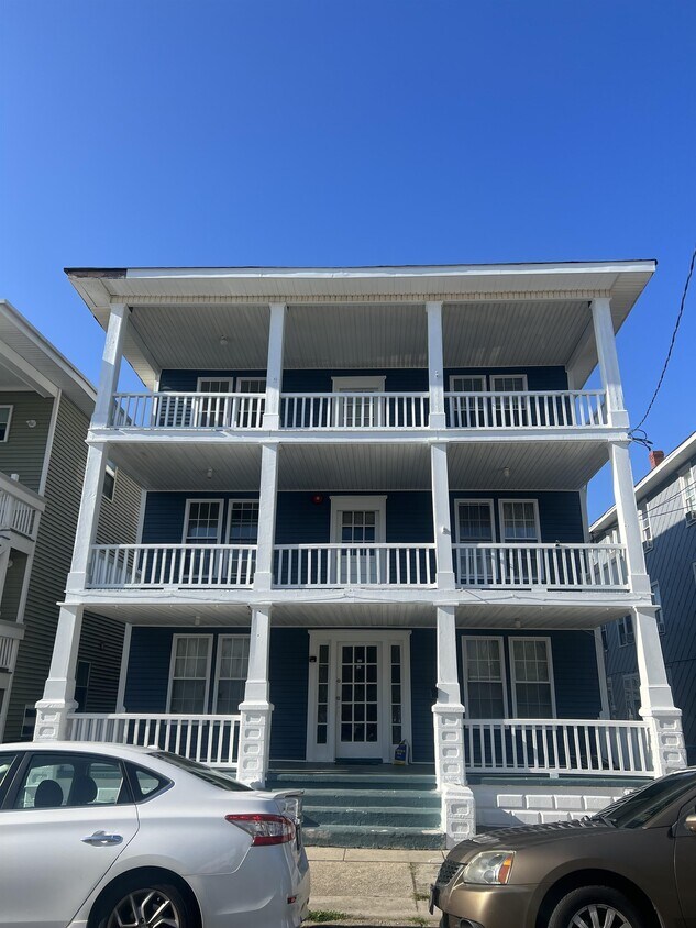 Foto del edificio - 322 E Glenwood Ave