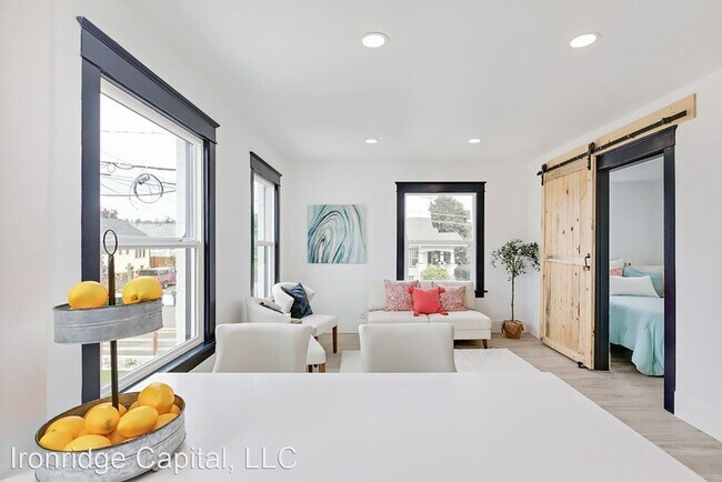 Foto del edificio - 1314 Maple St