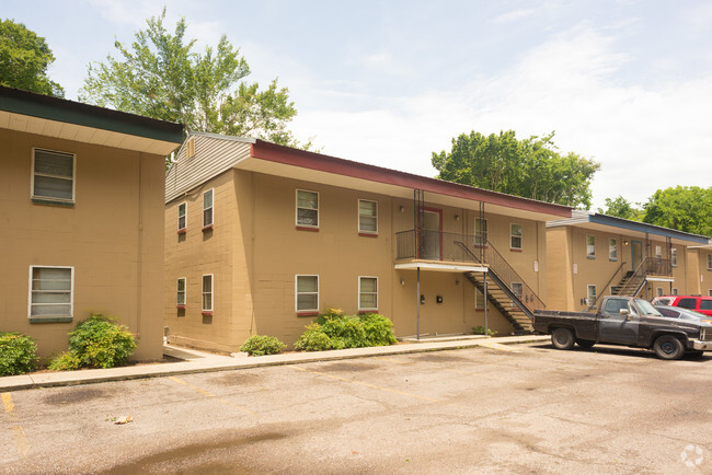 Building Photo - Fairwood Apartments