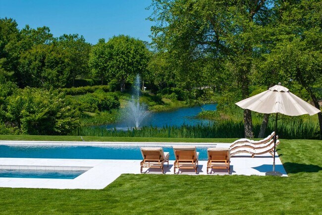 Foto del edificio - 15 Parrish Pond Ln