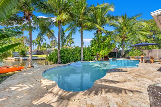 Building Photo - 3241 NW 18th Ave