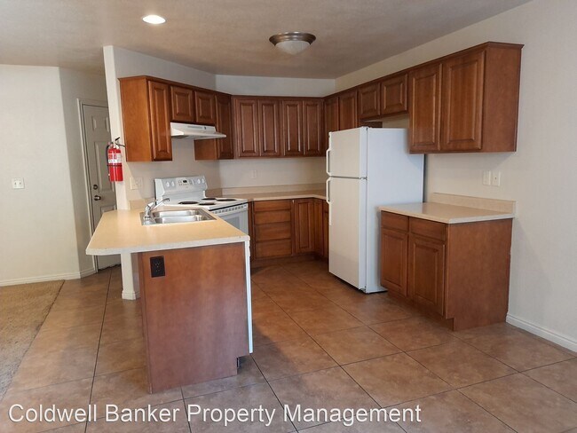 Building Photo - 3 br, 2.5 bath House - 1094 N 1550 W  Unit 10