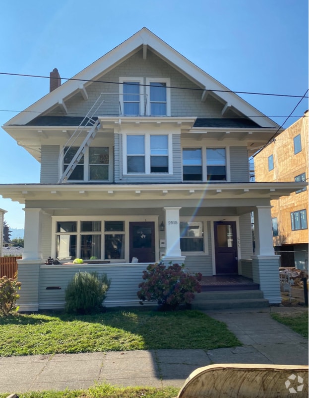 Building Photo - 2515 SE 23rd Ave