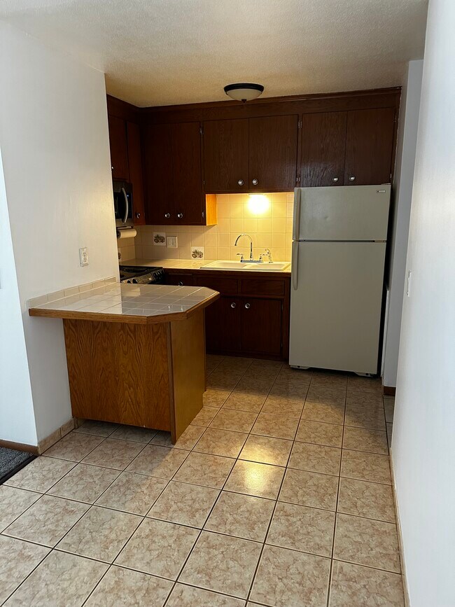 Foto del edificio - 7860 Groveland Rd
