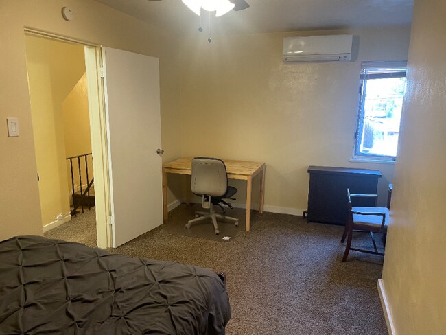 Foto del edificio - 4307 Milgate St