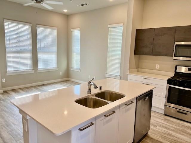 Foto del edificio - 2432 Freshwater Ln