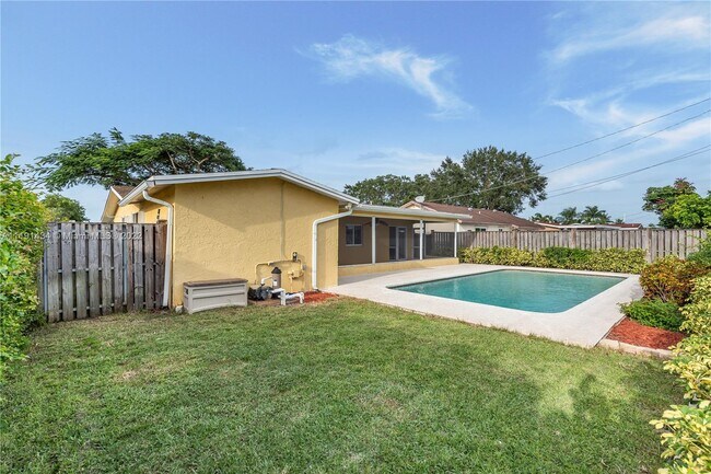 Foto del edificio - 11710 NW 31st Pl