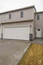 Building Photo - 6115 S Alki Pl