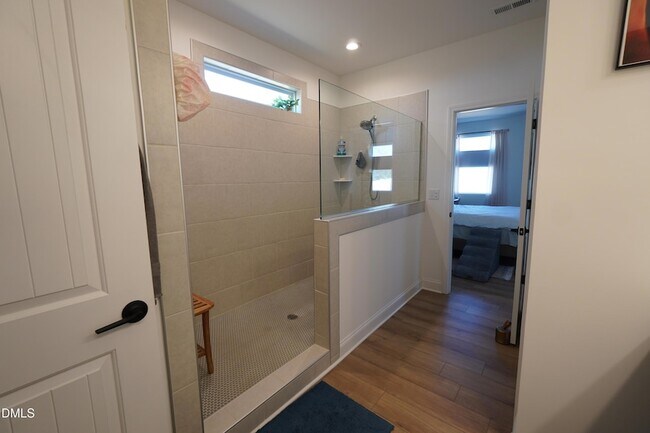 Foto del edificio - 108 Providence Crk Dr