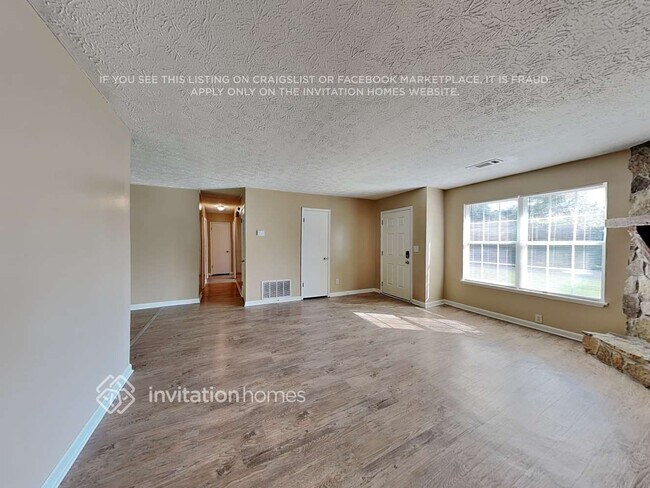Foto del edificio - 2463 Mistletoe Ln SW