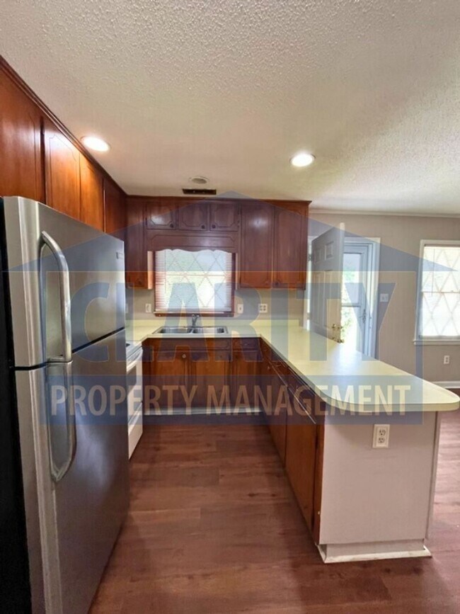 Foto del edificio - 405 Emmett Ave NW
