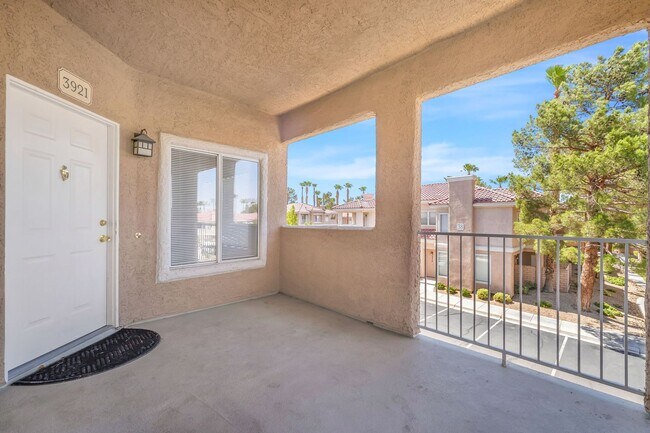 Foto del edificio - 251 S Green Valley Pkwy