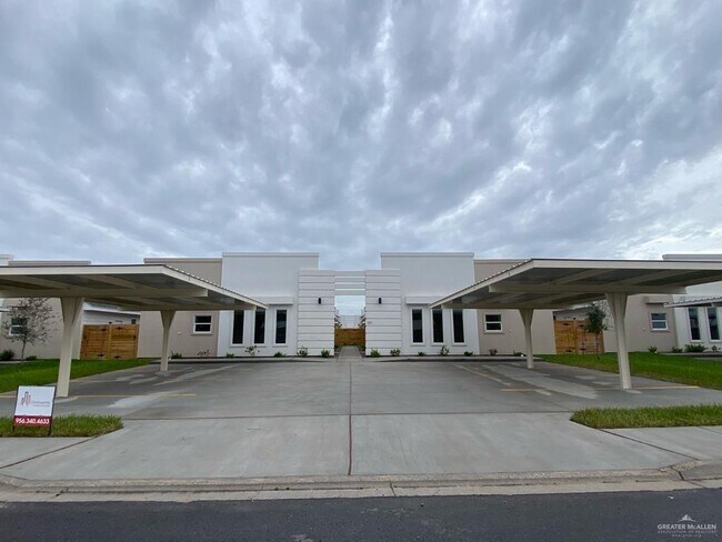 Building Photo - 1311 Marcela Dr
