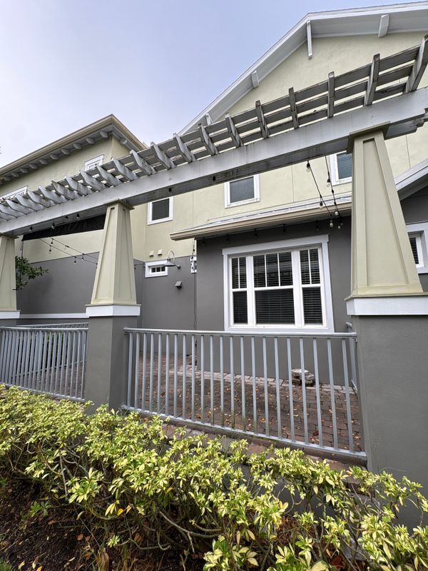 Foto del edificio - 13775 Benavente Ave