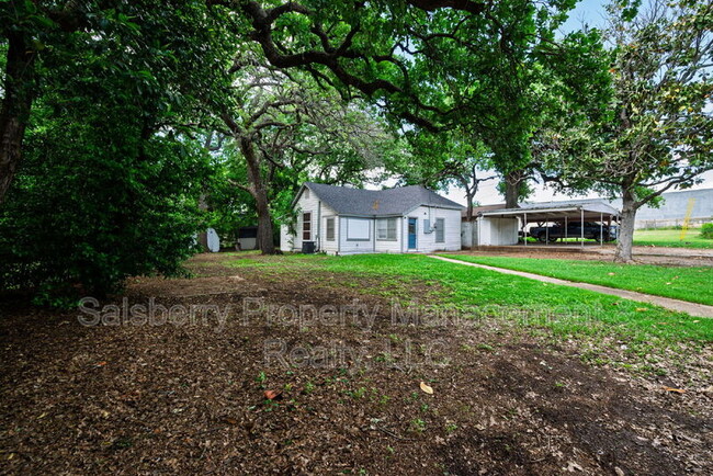 Foto del edificio - 107 Windsor Ct