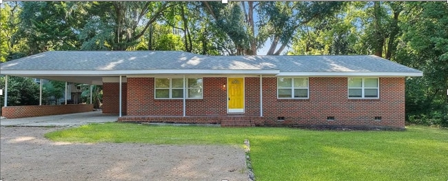 Building Photo - 123 Columbia Dr