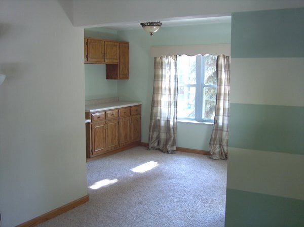 Building Photo - 32 Sherman Ter