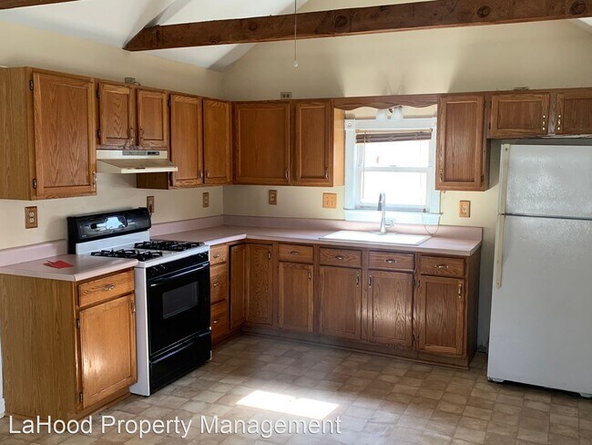 Building Photo - 3 br, 1 bath House - 104 N 3rd St