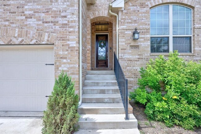 Building Photo - 12329 Mesa Verde Dr