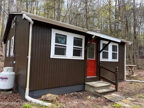 Building Photo - 49 Lowerre Ln