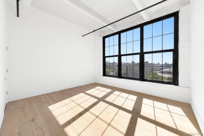 Building Photo - 475 Kent Ave