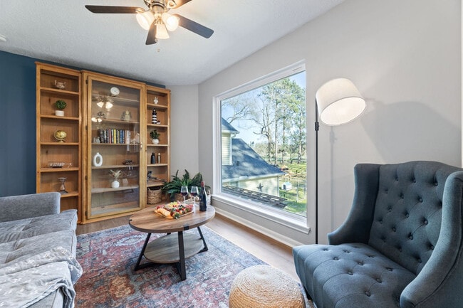 Building Photo - 9123 Kerr Dr