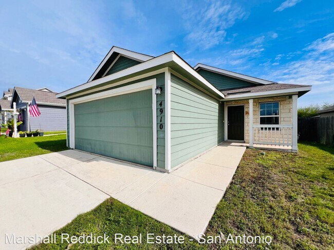 Foto del edificio - 3 br, 2 bath House - 4910 Everett Loop