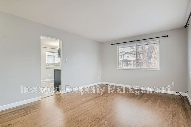 Building Photo - 401 W Bates Ave