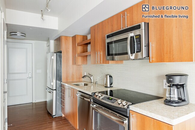 Foto del edificio - 10333 Main St